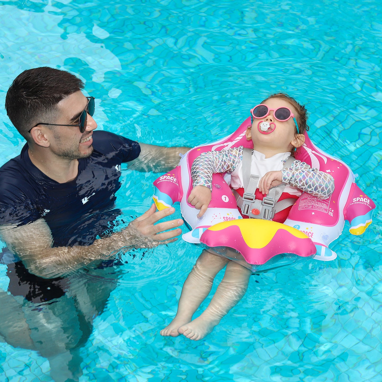 Swimbobo Schwimmhilfe für Babys mit Schutzhaube und Schwanz (6-36 Monate)