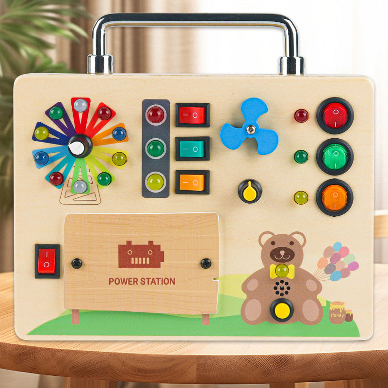 Montessori Aktivitätsbrett mit Lichtern und Schaltern